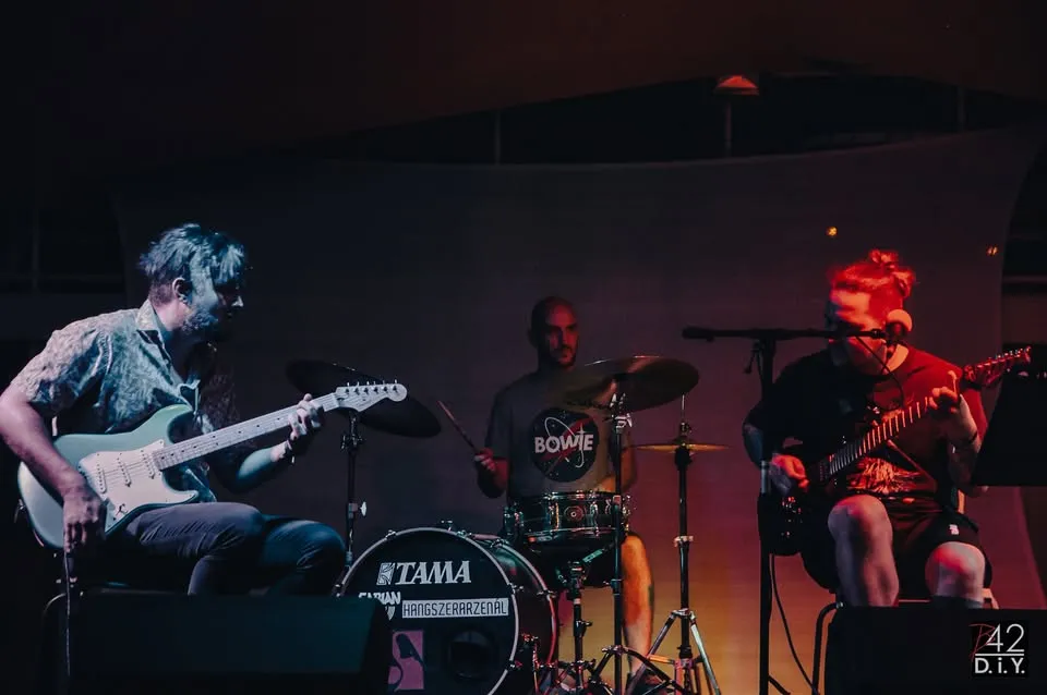 Let the cigar die // Nyugi Kert, Szeged